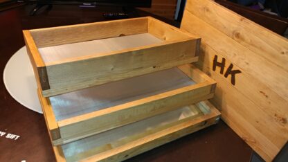 HK’s 12″x18″ MySifter 2-Screen Magic Sift Box - Image 2